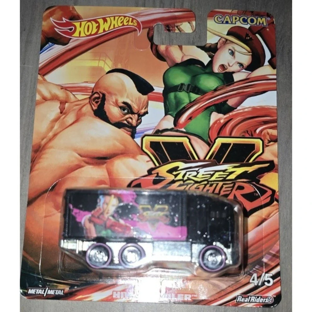 CAPCOM V Street Fighter 2019 Hot Wheels HIWAY HAULER Real Riders! Metal